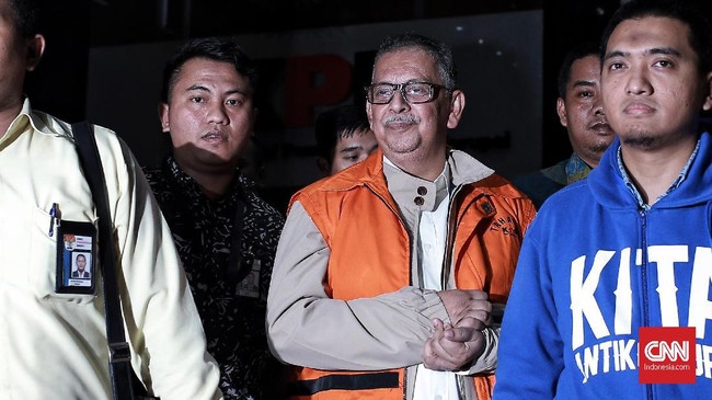 Sofyan Basir mengundurkan diri dari jabatannya sebagai Direktur Utama PT PLN (Persero) setelah ditahan oleh KPK Selasa (28/5).