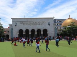 Jelang Idul Adha, Masjid Raya Bandung Baru Ketitipan 2 Ekor Sapi