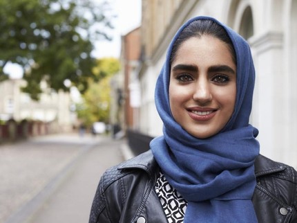 7 Rangkaian Perawatan Rambut untuk Wanita Berhijab