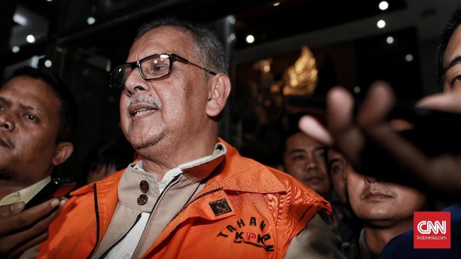 KPK kembali periksa DirutPLN nonaktif Sofyan Basir sebagai tersangka kasus suap kesepakatan kerja sama pembangunan PLTU Riau-1 usai resmi ditahan kemarin.
