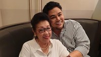 <p>Pria 37 tahun ini merupakan bungsu dari tiga bersaudara. (Foto: Instagram @ivan_gunawan)</p>