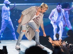 Justin Bieber Cari Terapi Depresi, Apa Penyebabnya?