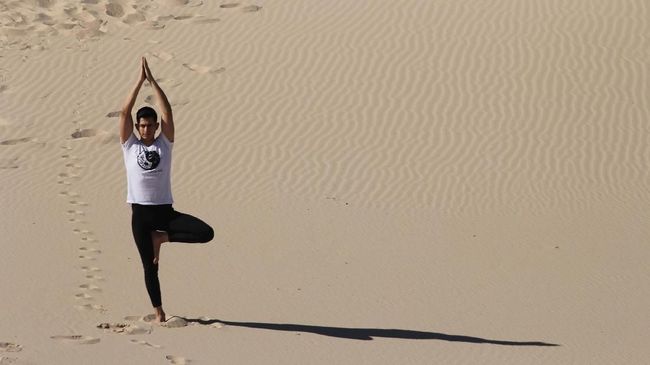 Hari ini, Jumat (21/6), dunia memperingati Hari Yoga Internasional sebagai momen pengingat pentingnya keselarasan antara tubuh-pikiran.
