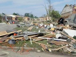 Tornado Bikin Permukiman di Ohio AS Berantakan