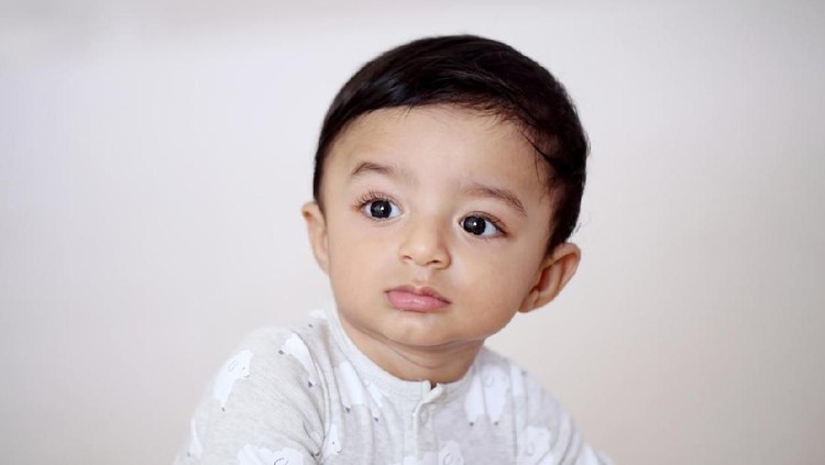 Melahirkan bertepatan dengan Hari Raya Idul Fitri menjadi momen yang istimewa. Nah, pilihkan nama bermakna kemenangan yuk, Bun, untuk si kecil.