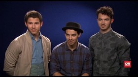 VIDEO: The Jonas Brothers Bakal Rilis Memoar pada November