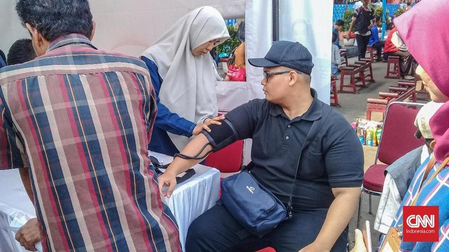 Kelelahan, 80 Pemudik di Kampung Rambutan Rawat Medis Posko kesehatan di Terminal Kampung Rambutan sampai H-7 atau Rabu (29/5) sudah melayani 80 pemudik yang kelelahan saat menunggu bus.
