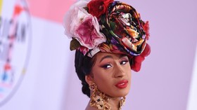 3 Tahun Menikah, Cardi B Gugat Cerai Offset