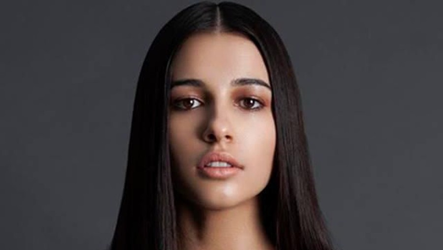 Mengenal lebih dalam sosok Naomi Scott pemeran Putri Jasmine di film Aladdin.