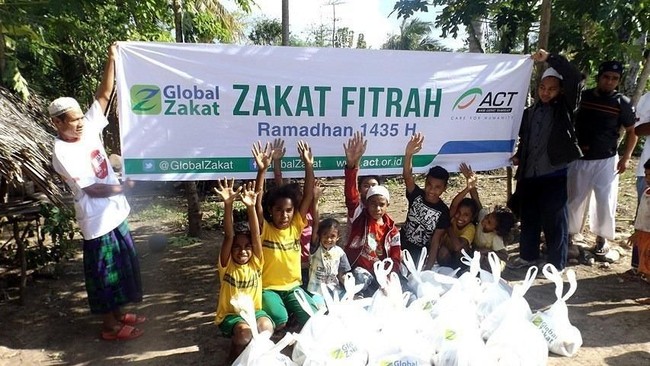 Global Zakat-ACT menyediakan sarana dan fasilitas untuk umat muslim di Indonesia yang ingin menjalankan kewajiban zakat fitrah.