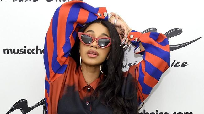 Cardi B Hapus Akun Twitter Usai Ribut dengan Fan Soal Grammy