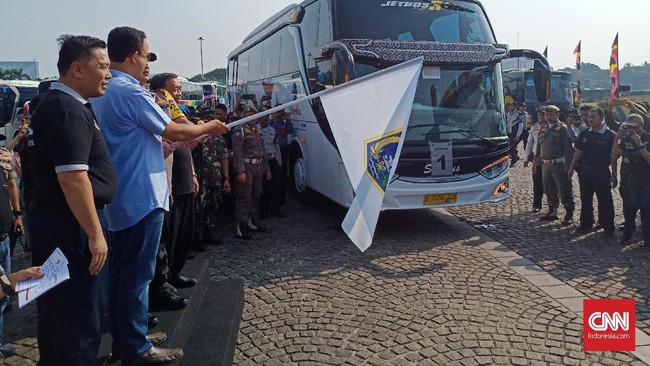 Peneliti Indonesia Budget Center (IBC) menyebut program mudik gratis DKI Jakarta tidak efektif dan tidak mengikuti prinsip pengelolaan keuangan negara.