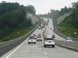 Akal-akalan Pengendara Hindari ETLE di Jalan Tol