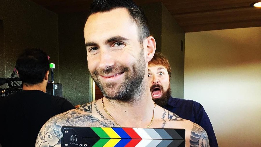 Adam Levine meninggalkan The Voice dan penghasilan puluhan juta dolar. 