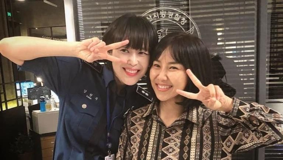 Yannie Kim adalah wanita Indonesia yang sering tampil di sejumlah drama Korea&period; Ia sering beradu akting dengan aktor dan aktris terkenal&period;