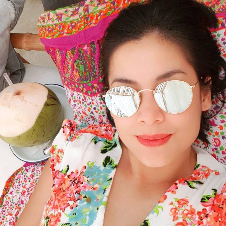 <p>Dalam sinetron <em>Tersanjung season 1-3</em>, Lulu Tobing berperan sebagai Indah, seorang gadis yatim piatu. Saat ini Lulu sudah jarang terlihat di layar kaca. Setelah bercerai dari cucu Presiden RI ke-2 Soeharto, Danny Bimo Hendro Utomo, Lulu sudah kembali menikah dengan pengusaha, Bani Maulana Mulia. (Foto: Instagram lutob)</p>