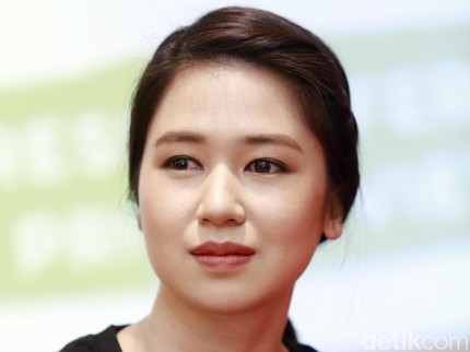 5 Skincare Laura Basuki agar Wajah Selalu Bening Seperti Mahasiswi