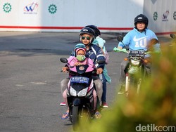 Ragam Akal-akalan Pemudik Cari Celah di Perbatasan Bekasi-Karawang