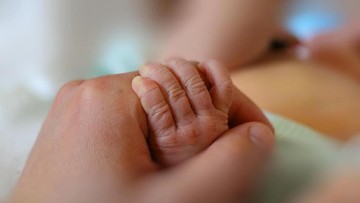 BAYI PALING PREMATUR DI DUNIA