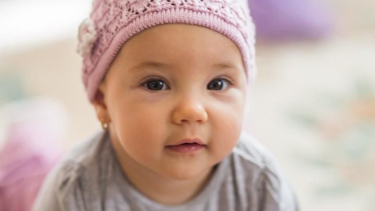 75 Nama Bayi Perempuan Islami Awalan A Berarti Mulia Bunda yang ingin memberi nama bayi perempuan berawalan A, bisa tengok deretan nama Islami berarti mulia berikut ini.