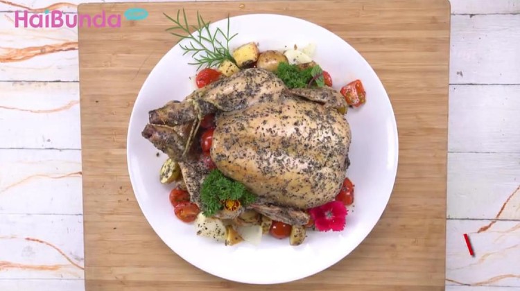 Kreasi daging ayam dan bumbu lezat yang dipanggang bisa Bunda coba sebagai sajian di menu Lebaran kali ini.