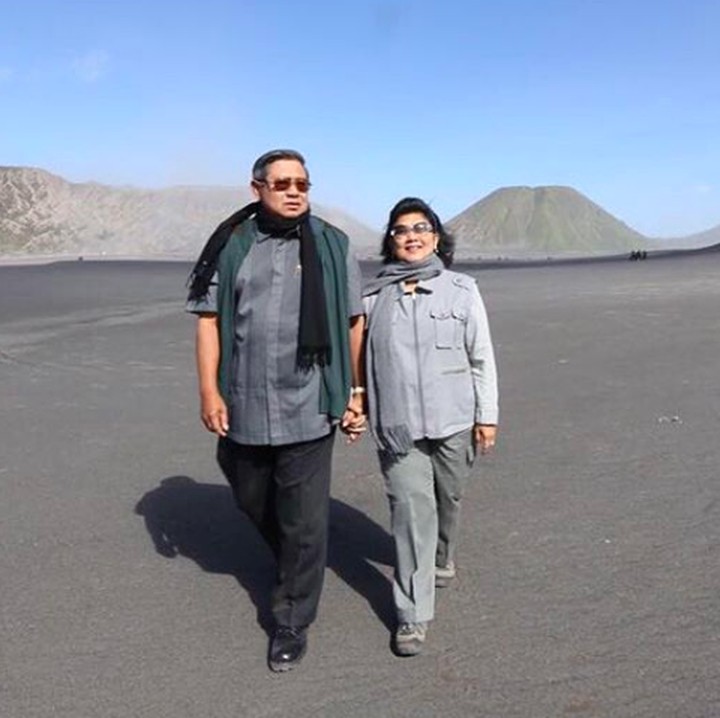 <div>Selamat jalan Bu Ani. Kisahmu bersama Pak SBY bisa disebut sebagai cinta sejati di mana hanya mautlah yang jadi pemisah. (Foto: Instagram/ @aniyudhoyono)</div><div> </div>