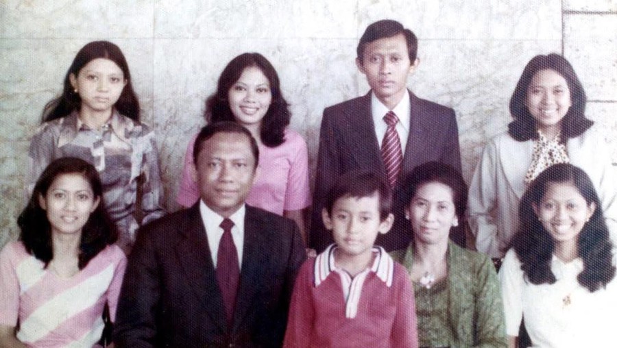 Profil Ani Yudhoyono.