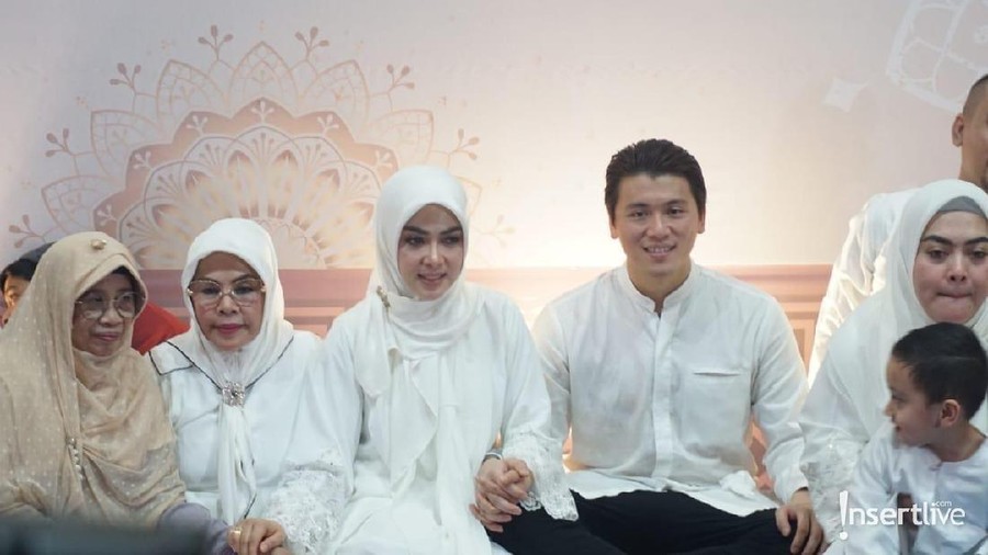 Syahrini tutup kolom komentar, takut dihujat netizen.