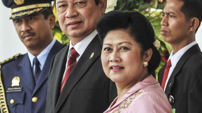Presiden keenam SBY mengaku ada peran mendiang istrinya, Ani Yudhoyno, dalam pemilihan TPU Tanah Kusir sebagai tempat peristirahatan terakhir ibundanya.