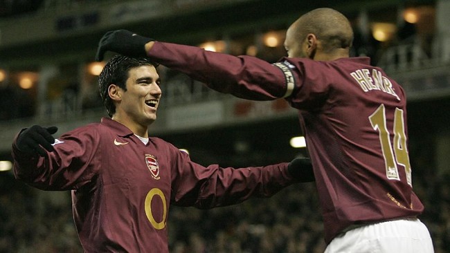 Mantan pemain Arsenal dan eks timnas Spanyol, Jose Antonio Reyes meninggal dunia di usia 35 tahun karena mengalami kecelakaan mobil.