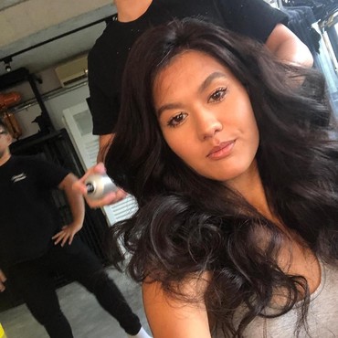 Tampil Buka-bukaan di Bulan Ramadan, Artis Malaysia Banjir Hujatan