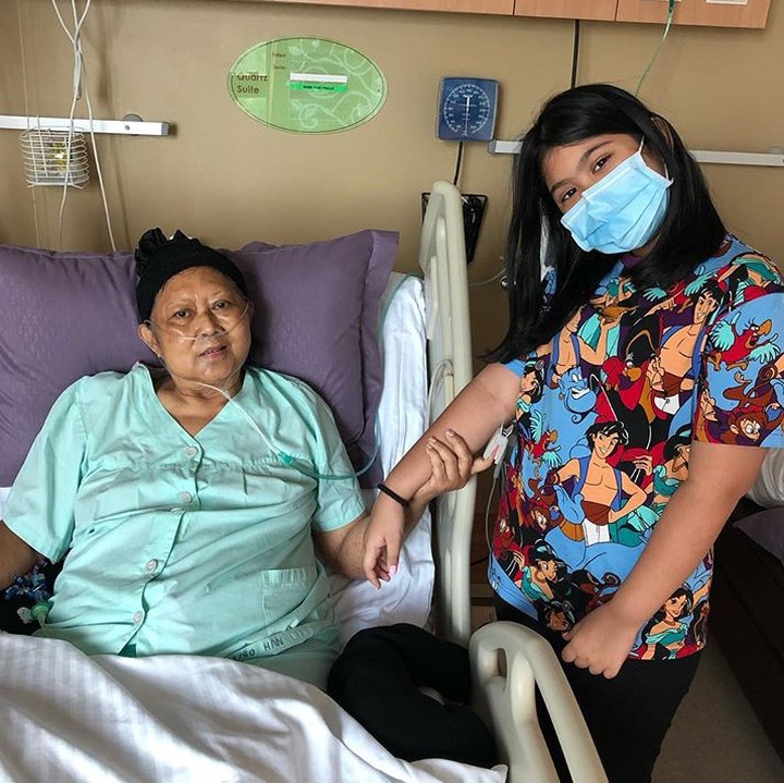<p>Cucu pertama Ani dan SBY, Aira yang merupakan anak tunggal AHY-Annisa juga turut menjaga sang nenek di RS. (Foto: Instagram/ @almirayudhoyono)  </p>