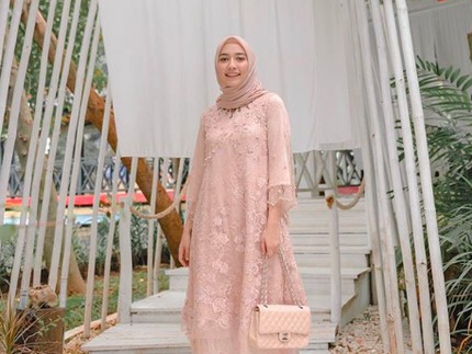 7 Tren Baju Lebaran yang Bikin Penampilan Bunda Makin Istimewa