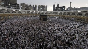Travel: Surat Edaran Saudi, Setop Visa Umrah Sampai 13 Maret