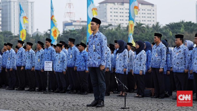 Menurut Guru Besar IPDN, pencabutan hak pilih ASN berarti menurunkan derajat mereka. ASN juga berbeda dengan TNI-Polri.