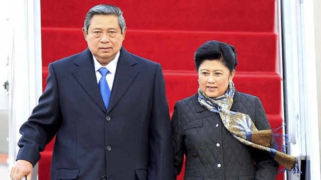 Pemerintah Singapura melalui Kementerian Luar Negeri mengucapkan bela sungkawa atas meninggalnya Ani Yudhoyono, istri dari Susilo Bambang Yudhoyono (SBY).