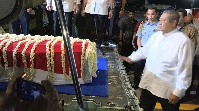 Presiden Keenam RI Susilo Bambang Yudhoyono mengaku sulit menerima kenyataan bahwa sang istri Almarhumah Kristiani Herrawati wafat.