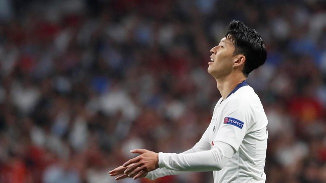 Bintang Tottenham Hotspur, Son Heung-Min yakin timnya bakal tampil lebih hebat di musim depan.