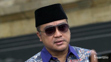 img-title Dede Yusuf Bawa Kabar Duka