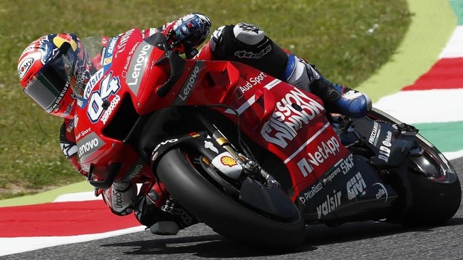 Pebalap Ducati Andrea Dovizioso mengalahkan Marc Marquez pada latihan bebas (free practice) pertama MotoGP Ceko 2019.