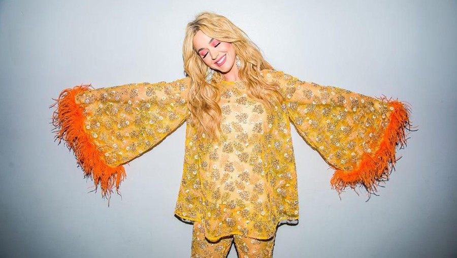 Lirik Lagu Never Really Over - Katy Perry.