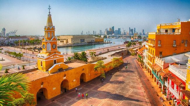 Cartagena merupakan kota pelabuhan di Kolombia yang terkenal sebagai kota wisata dengan situs warisan dunia yang telah ditetapkan UNESCO.