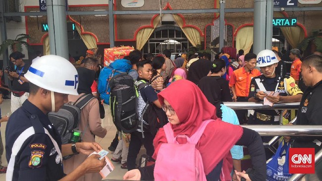 PT KAI menyebut kenaikan jumlah pemudik kereta api karena angkutan lebaran yang juga naik tiap tahun.
