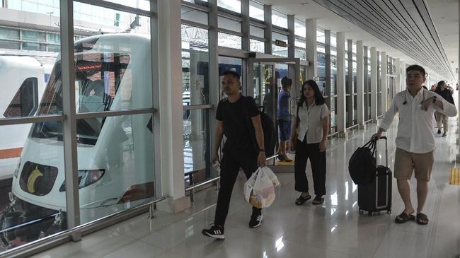 Cara Naik Kereta Bandara Soekarno-Hatta dan Harga Tiket Lengkap