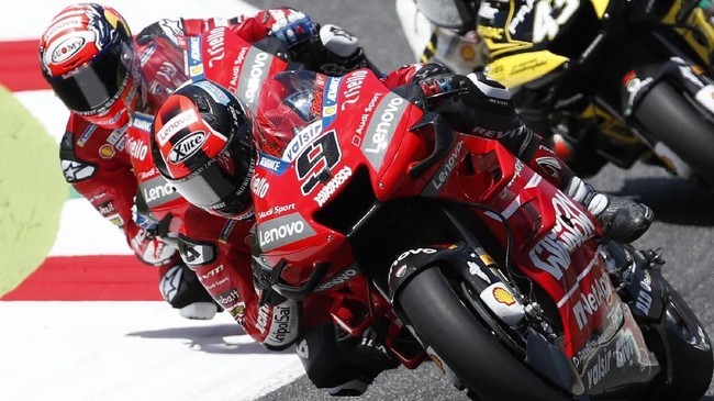 Danilo Petrucci tak ingin menghalangi jalan Andrea Dovizioso dalam perburuan gelar juara MotoGP 2019 kendati tampil sebagai juara pada MotoGP Italia 2019.