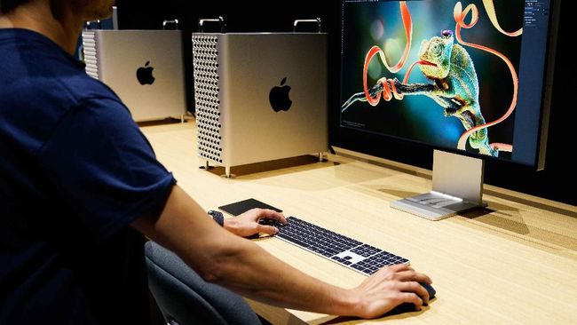 Apple tetap memproduksi generasi terbaru Mac pro di Austin, Texas, AS setelah Trump memberikan pegecualian tarif untuk komponen pendukung.