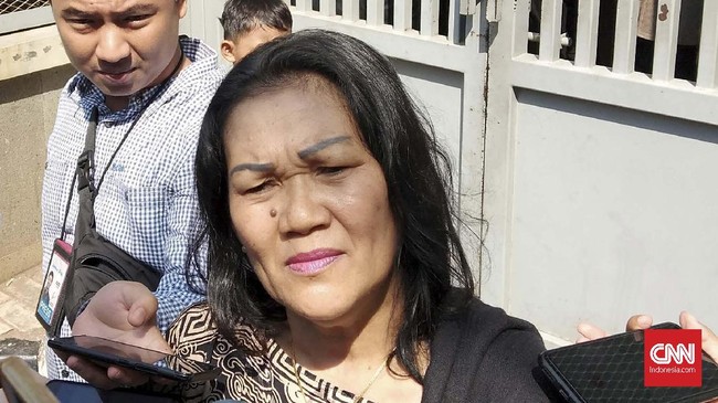 Para pembesuk tahanan di Rutan KPK hanya diberi waktu kira-kira 10 menit untuk menemui kerabatnya di ruang tahanan.