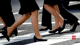 VIDEO: Perempuan di Jepang Boikot Sepatu Hak Tinggi