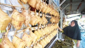 Kampung Ketupat Banjarmasin Banjir Berkah Lebaran