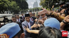 Jokowi Dapat Ucapan Selamat Ulang Tahun dari Pekerja Bandara